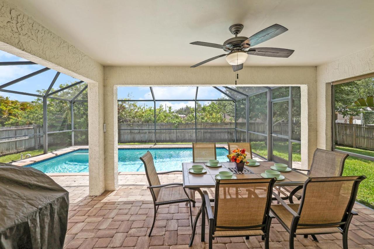 Family Vacation, Heated Pool, Wake Up To Enjoy The Sunrise - Villa Pine Island Cape Coral Exteriör bild